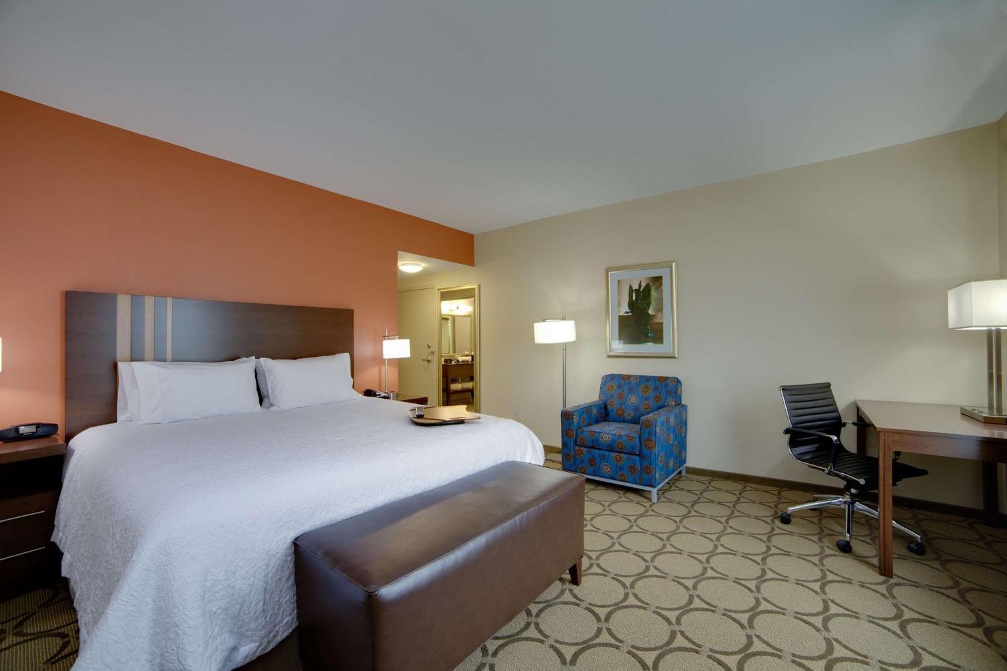 Hampton Inn & Suites Philadelphia/Bensalem Ngoại thất bức ảnh