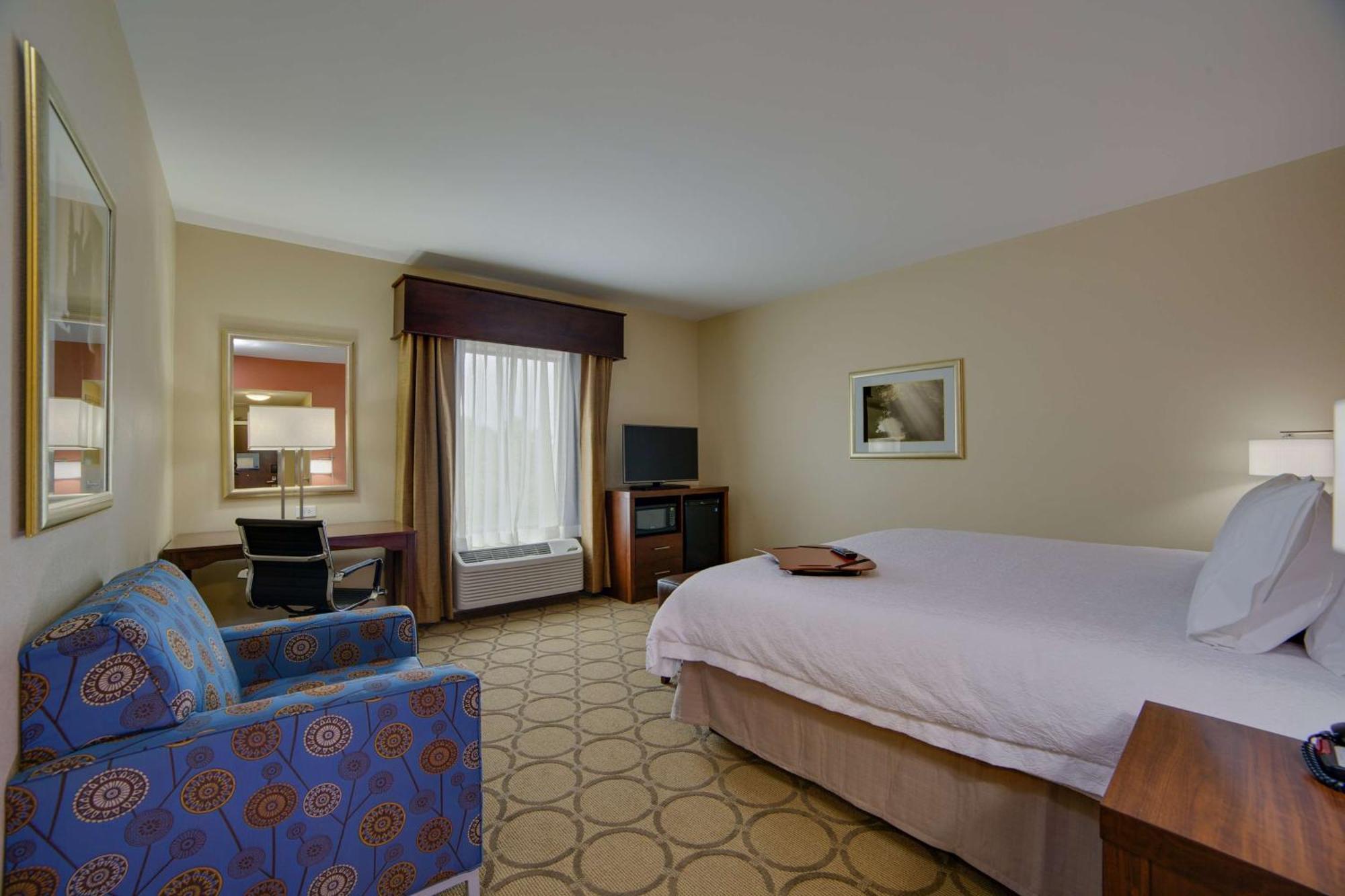 Hampton Inn & Suites Philadelphia/Bensalem Ngoại thất bức ảnh