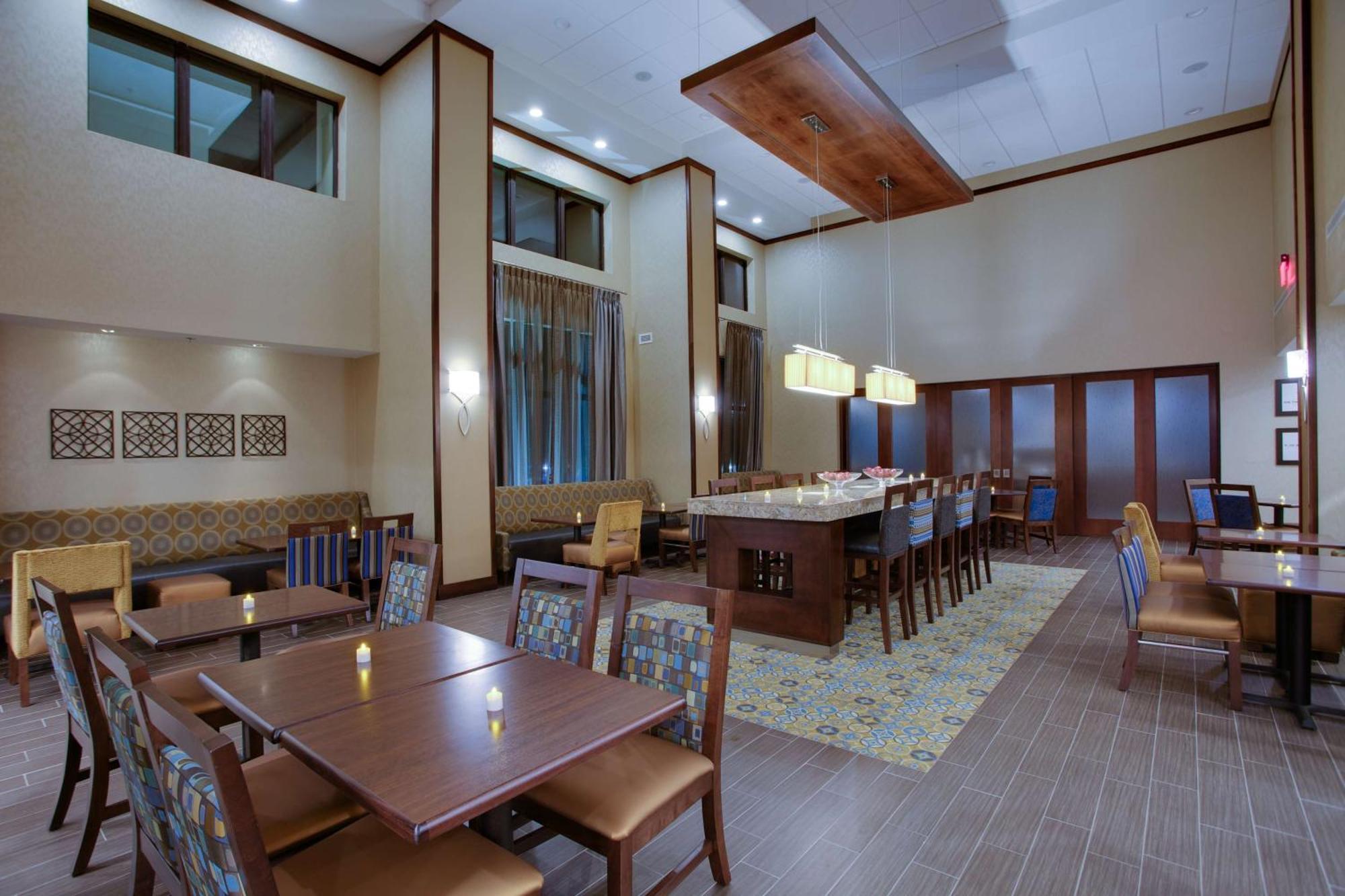 Hampton Inn & Suites Philadelphia/Bensalem Ngoại thất bức ảnh
