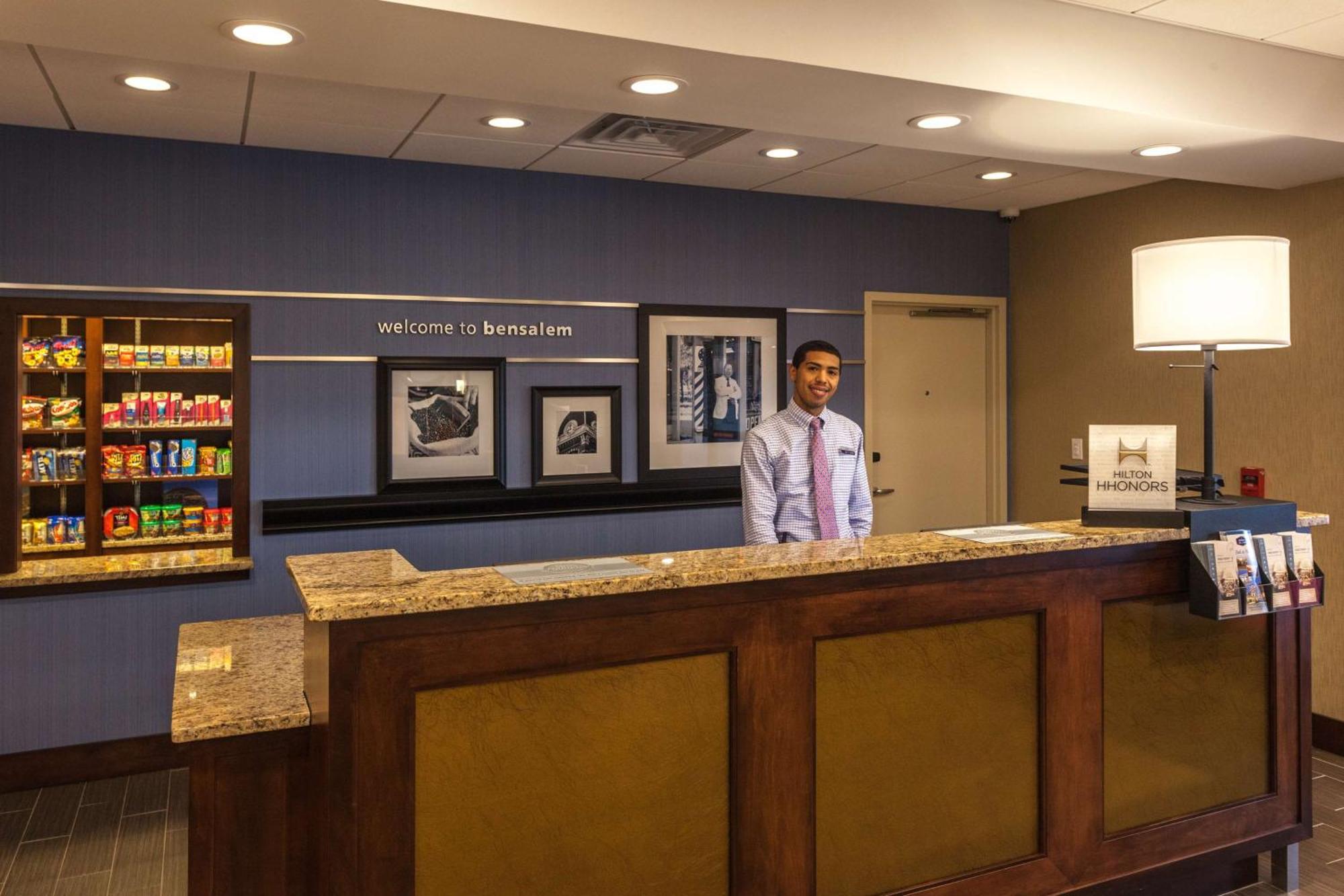 Hampton Inn & Suites Philadelphia/Bensalem Ngoại thất bức ảnh
