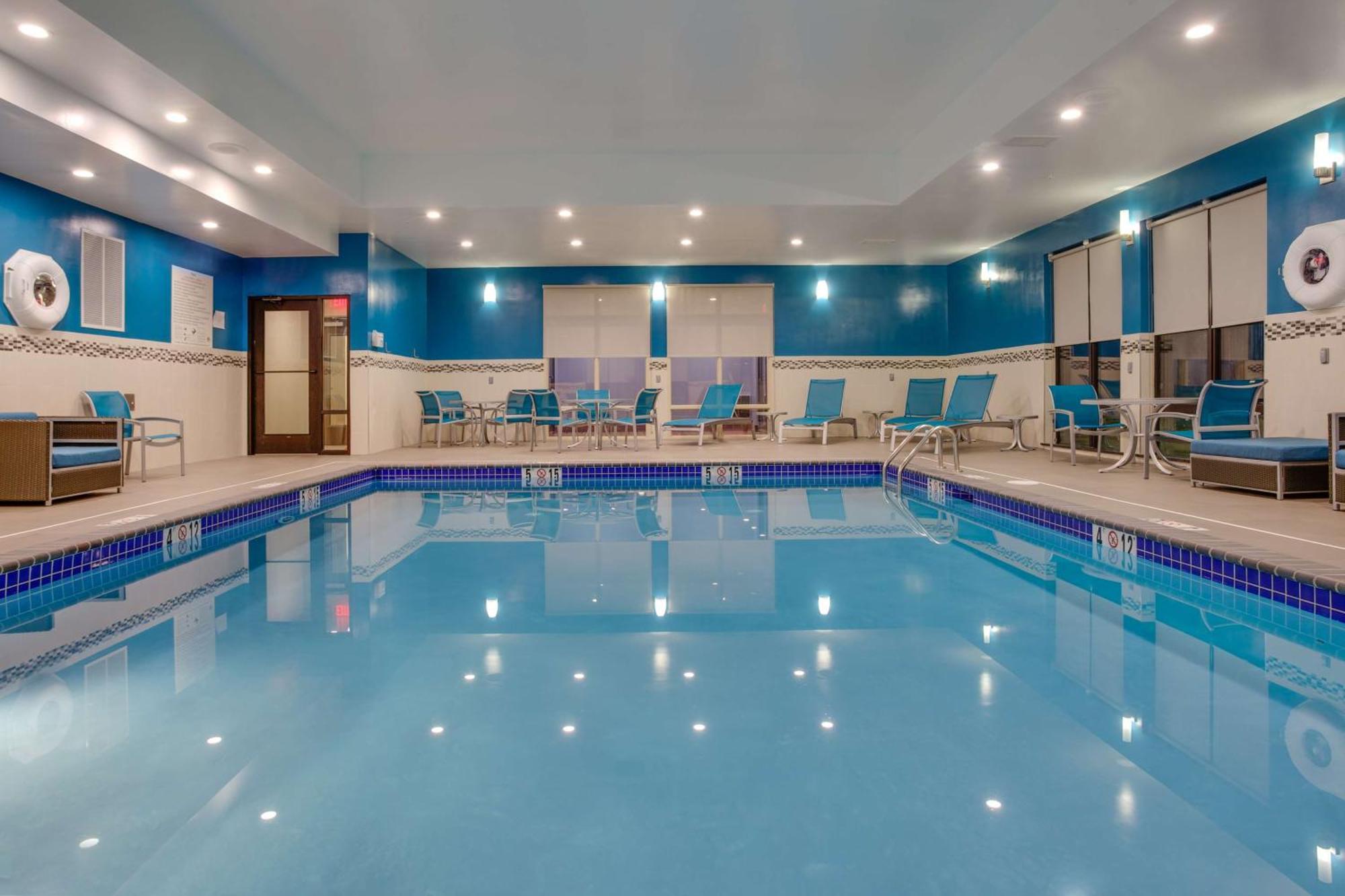 Hampton Inn & Suites Philadelphia/Bensalem Ngoại thất bức ảnh