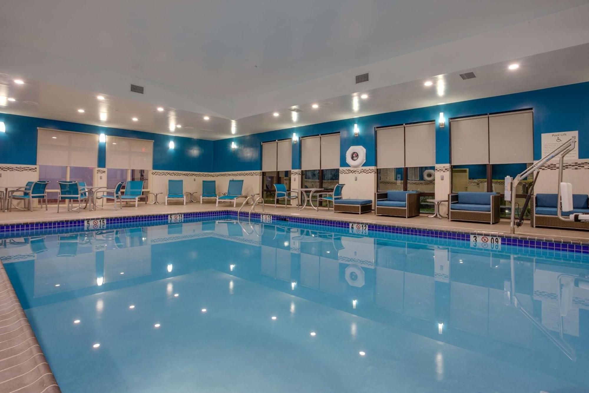 Hampton Inn & Suites Philadelphia/Bensalem Ngoại thất bức ảnh