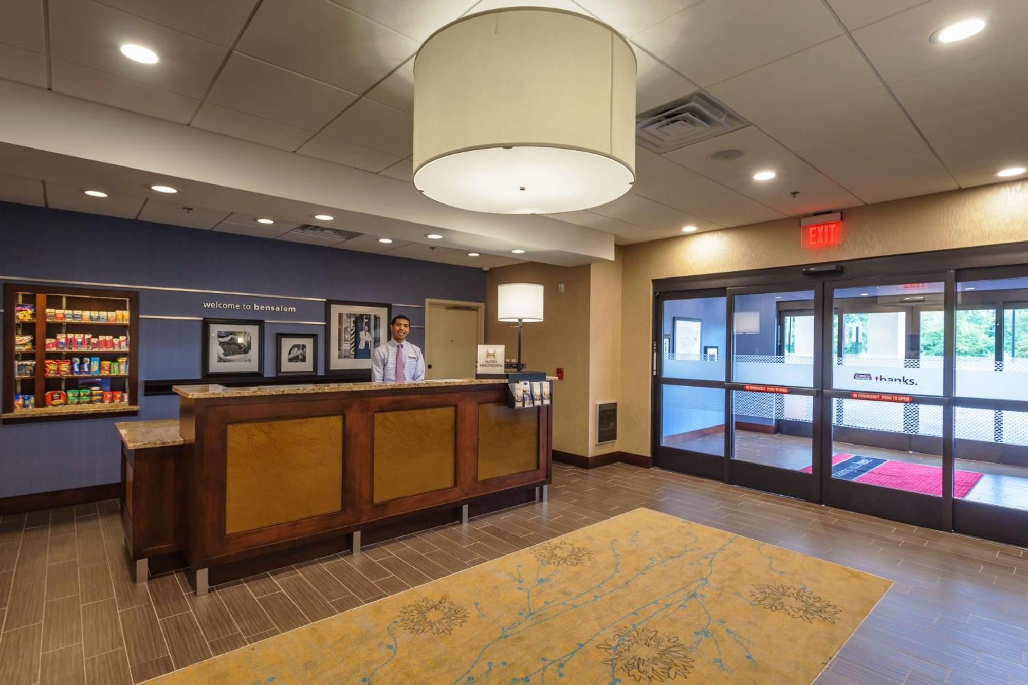 Hampton Inn & Suites Philadelphia/Bensalem Ngoại thất bức ảnh